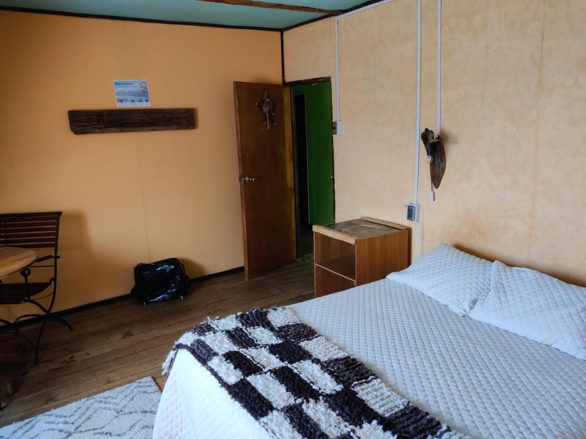 Hosteria Huemules 푸에르토과달 외부 사진