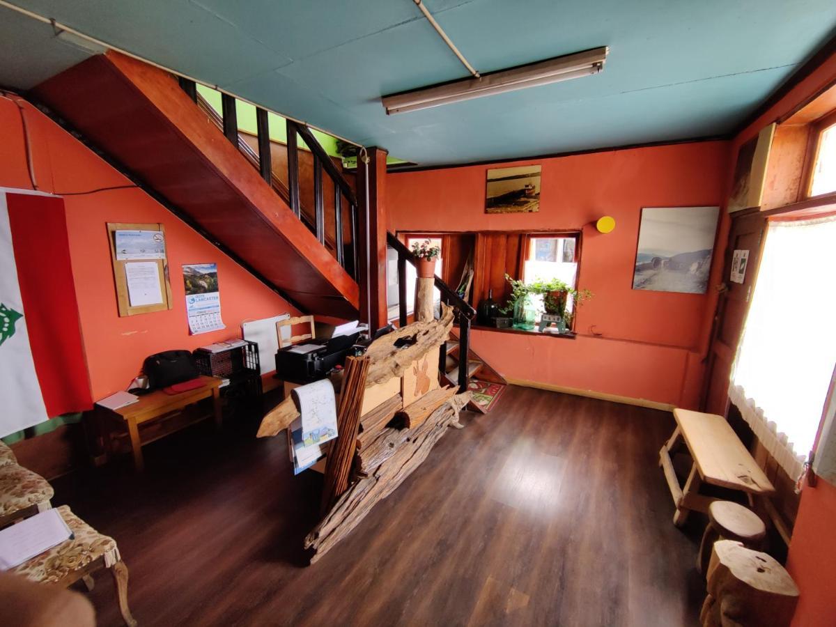 Hosteria Huemules 푸에르토과달 외부 사진