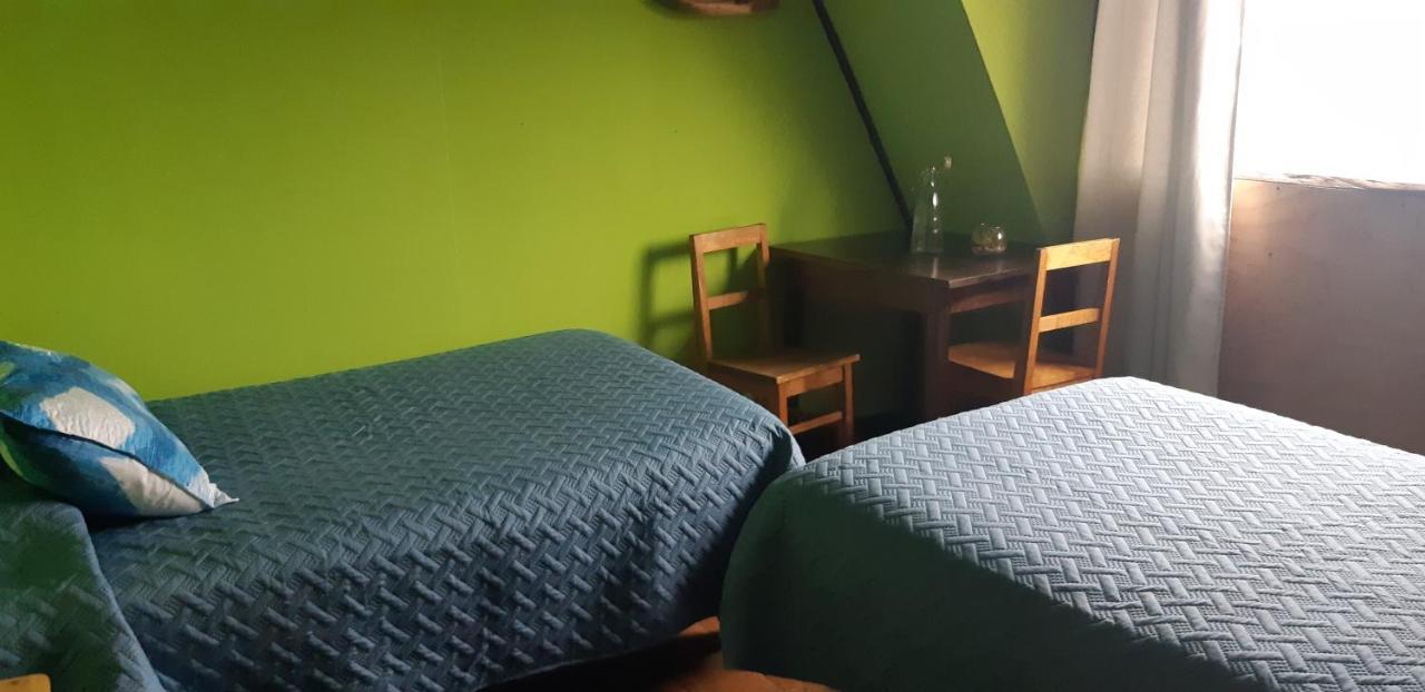 Hosteria Huemules 푸에르토과달 외부 사진